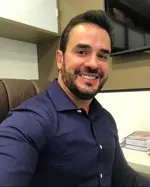 Lucas M.